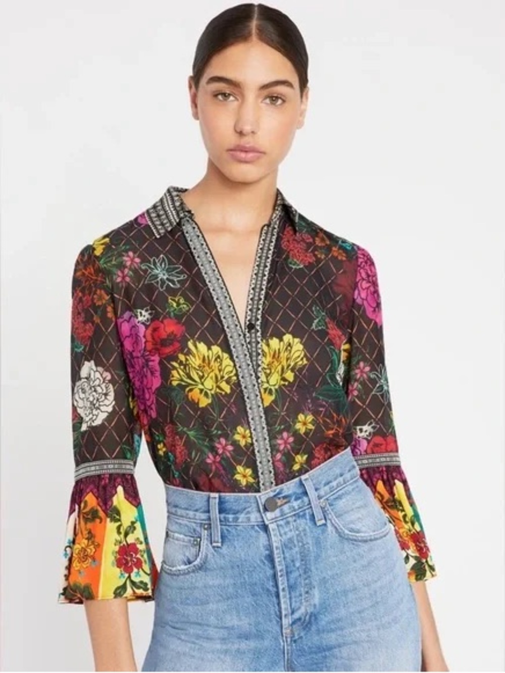 Alice + Olivia Rivera floral bell sleeve silk blend button down blouse Small